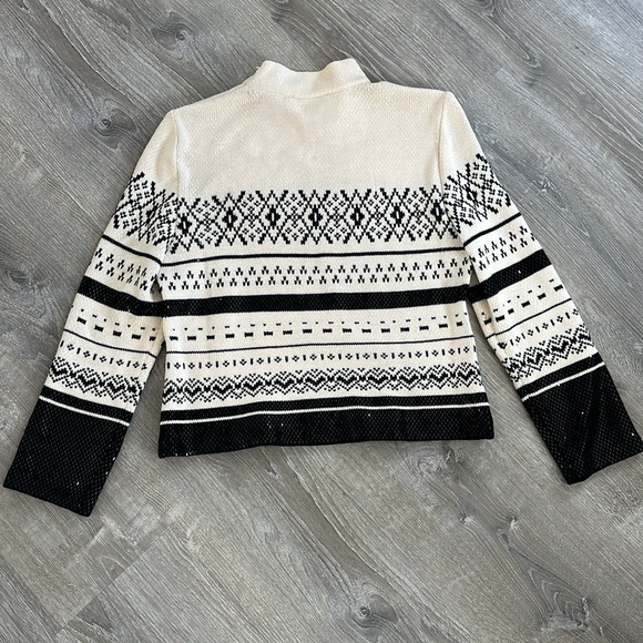 St. John Collection Sweater Off White / Black Size Large - Picture 3 of 3